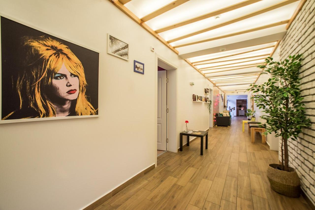 Fox Rooms Aparthotel สตาราซาโกรา ภายนอก รูปภาพ