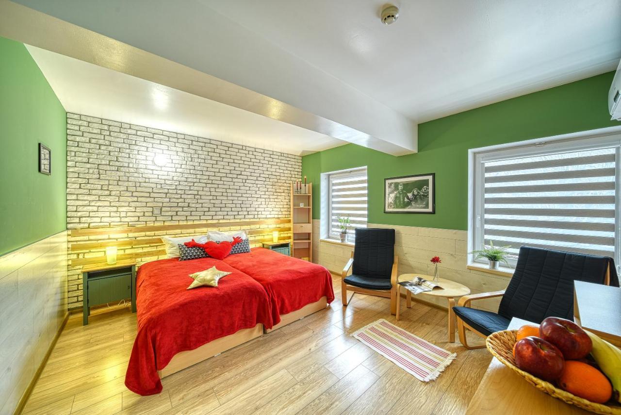 Fox Rooms Aparthotel สตาราซาโกรา ภายนอก รูปภาพ